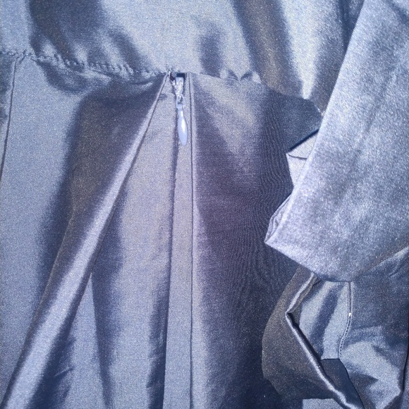 Brand New Bowtie Cocktail Dress - Picture 4 of 6